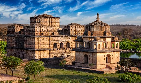 chaturbhuj-temple-orchha-rural-body