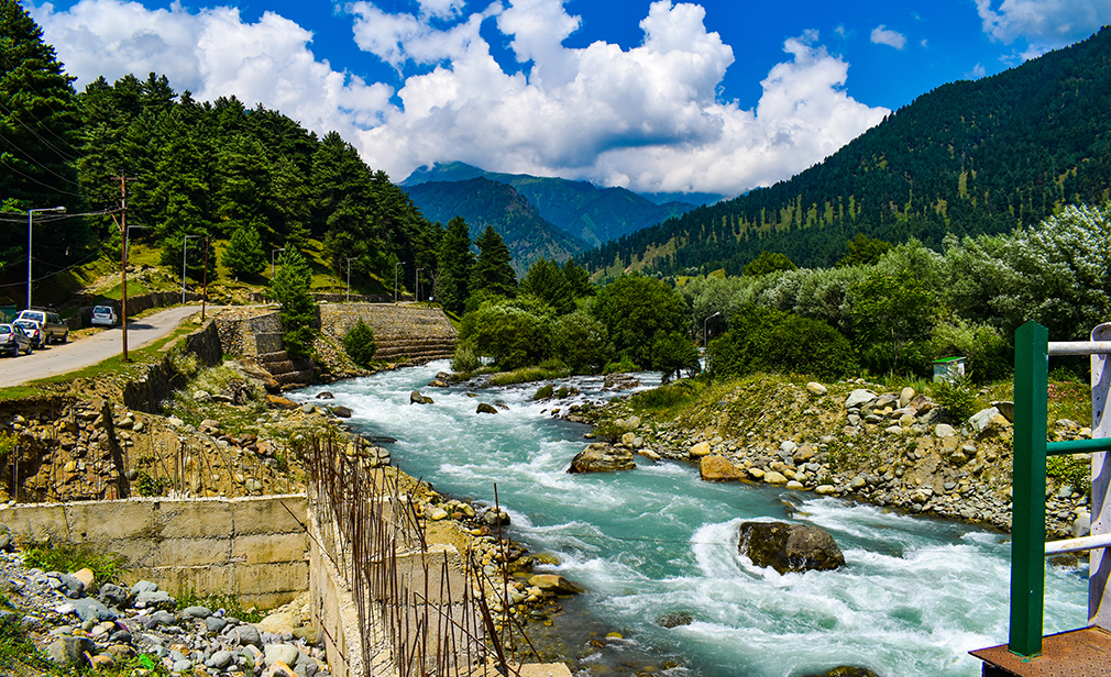 lidder-river-pahalgam