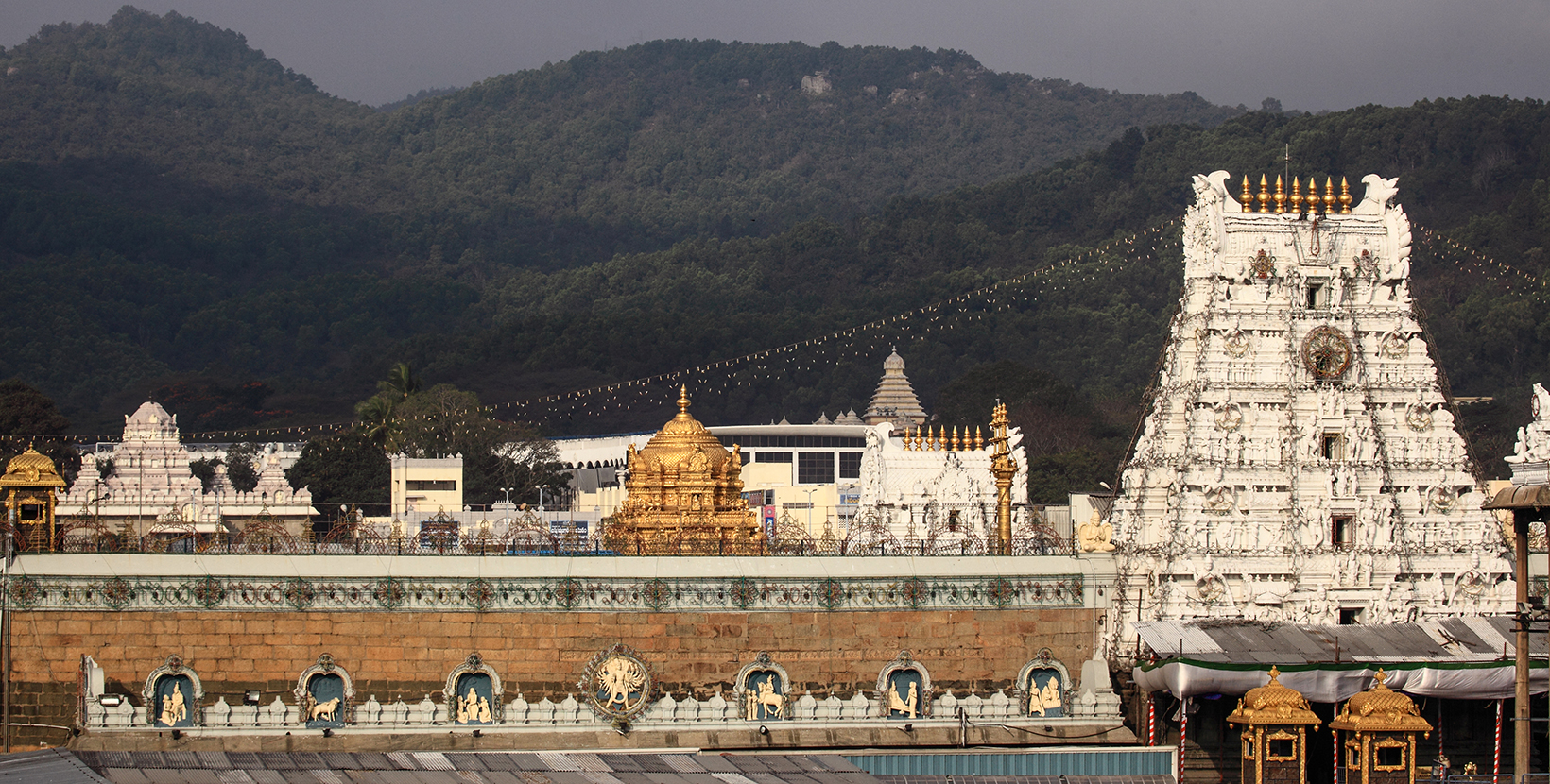 sri-venkateswara-swamy-vaari-temple--2