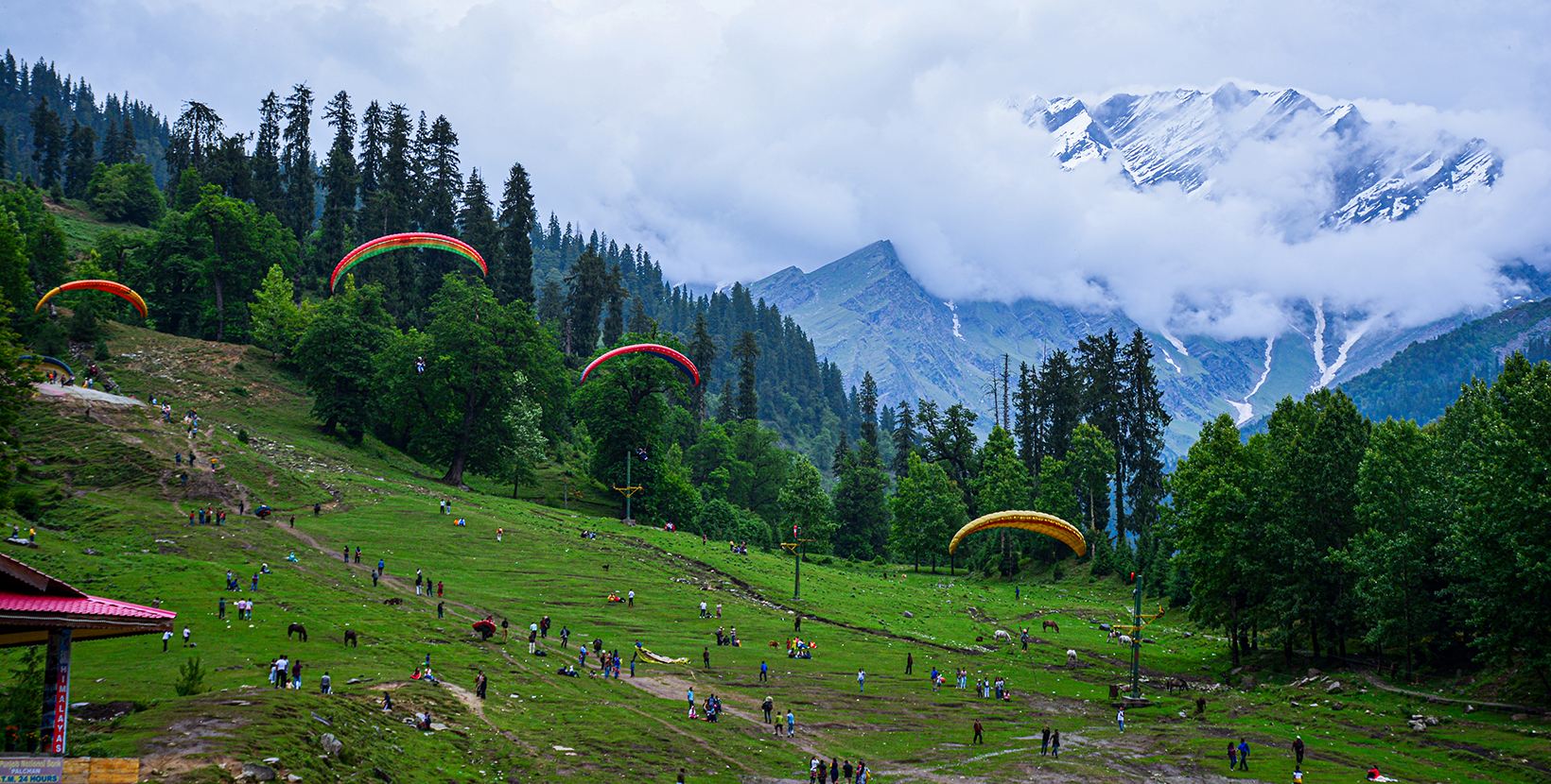 The beautiful Solang Valley is pictured here with the snowcapped mountains of Himachal Pradesh in the backdrop. It is one of the most visible and picturesque mountain regions to visit in India.