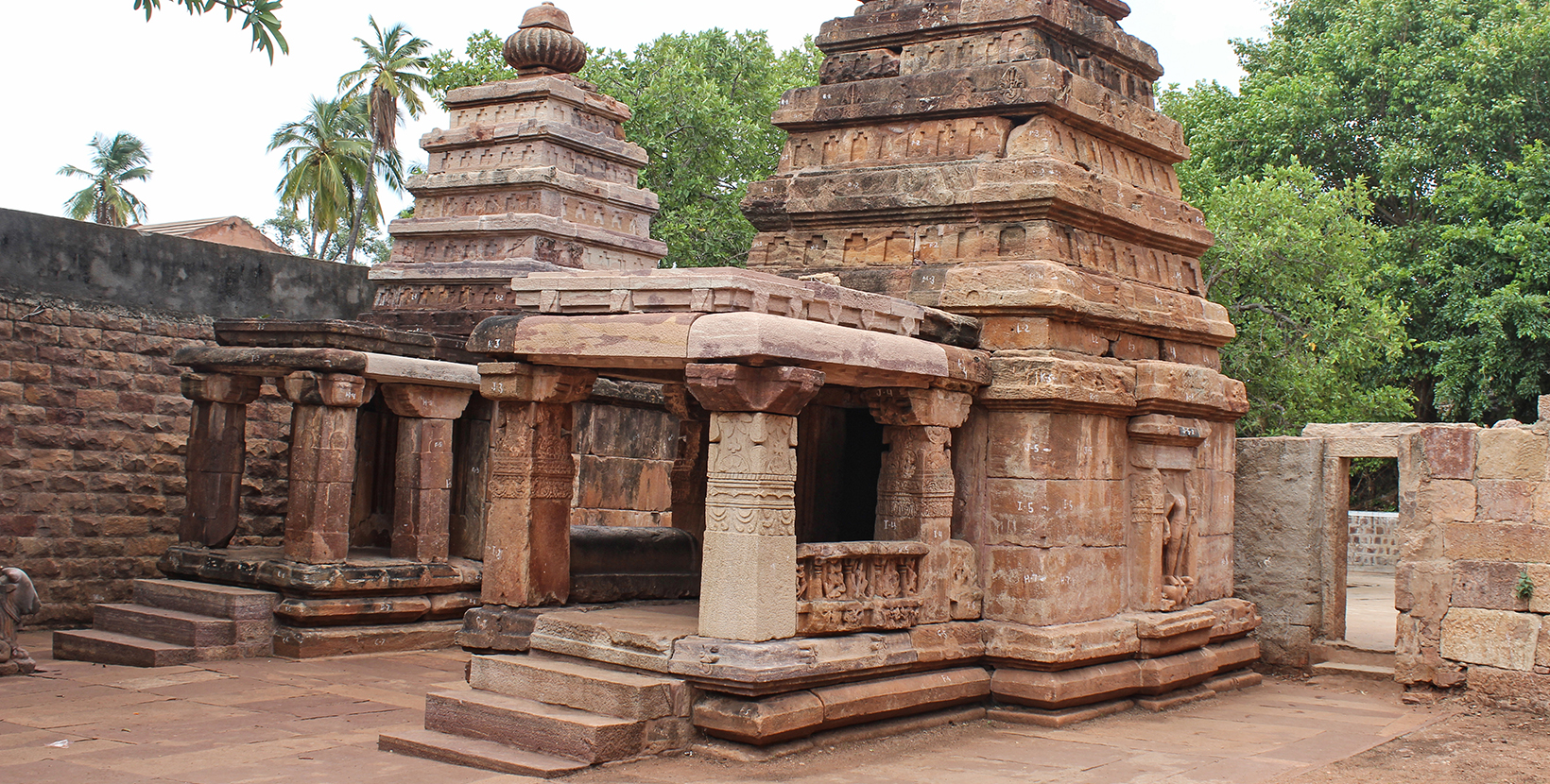 The Mahakuta group of temples