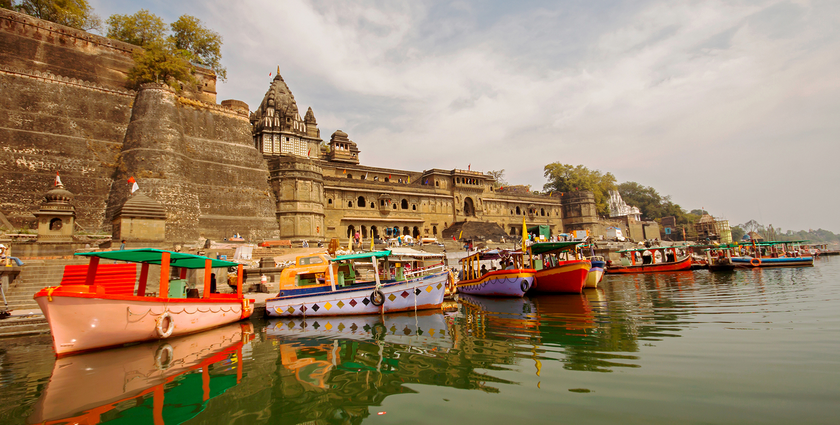 Narmada Ghat at Maheshwar, Madhya Pradesh. 