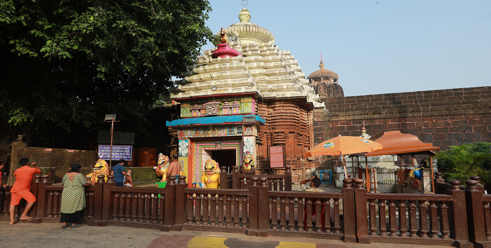 lingraj-temple-1