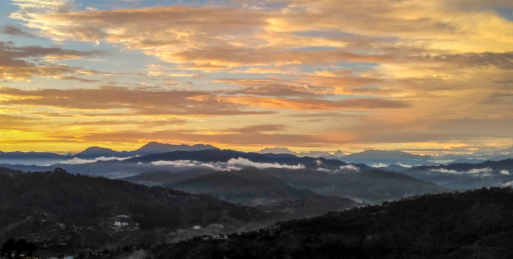 clody sun set from sky almora bright end corner